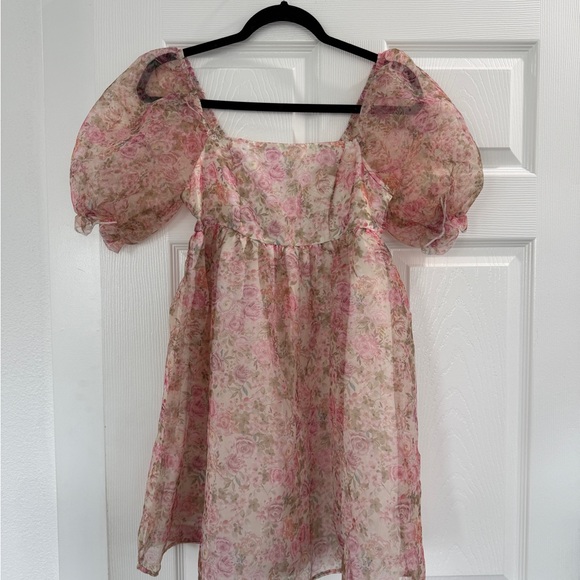 Dresses & Skirts - Women’s Floral Print Dress - NEW